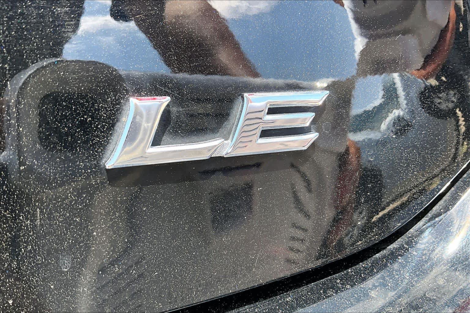Used 2025 Toyota Camry LE FWD image 10