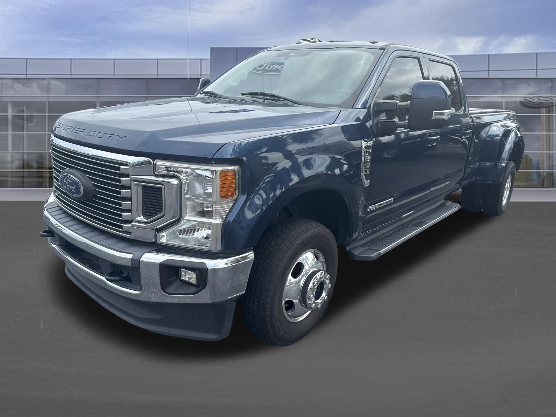 Certified 2020 Ford F350 Lariat w/ Lariat Value Package AWD/4WD image 9