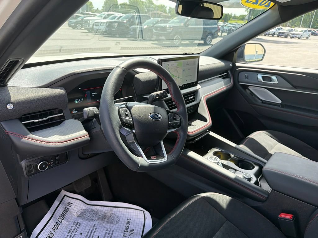 Certified 2025 Ford Explorer ST AWD/4WD image 10
