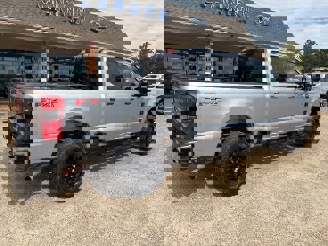 Certified 2023 Ford F250 XL w/ STX Appearance Package image 6