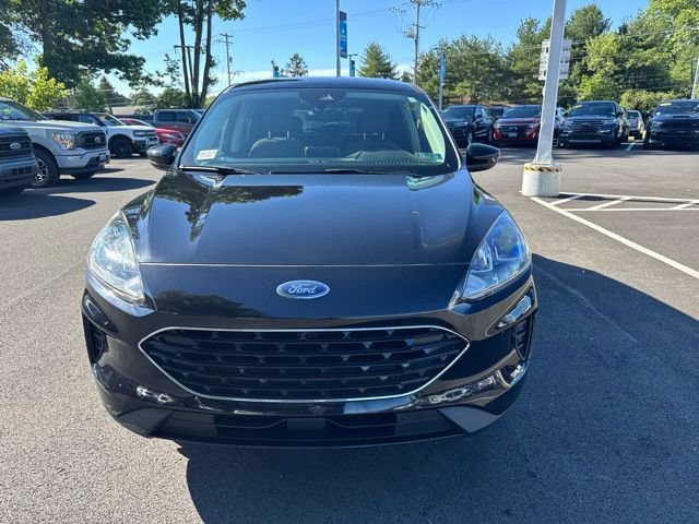 Certified 2022 Ford Escape SE w/ SE Sport Appearance Package AWD/4WD image 2