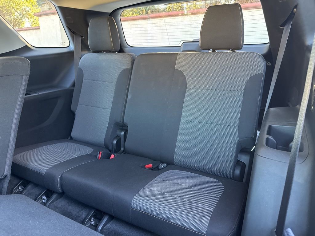 Used 2018 Chevrolet Traverse LS image 16