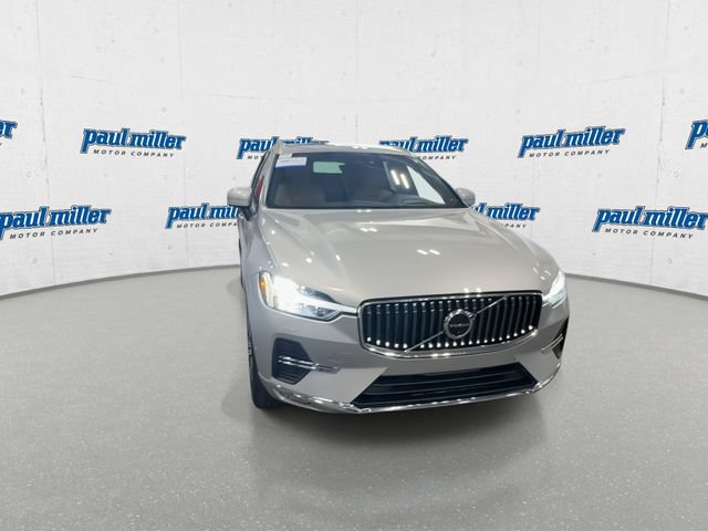 Used 2022 Volvo XC60 B5 Inscription AWD/4WD image 3