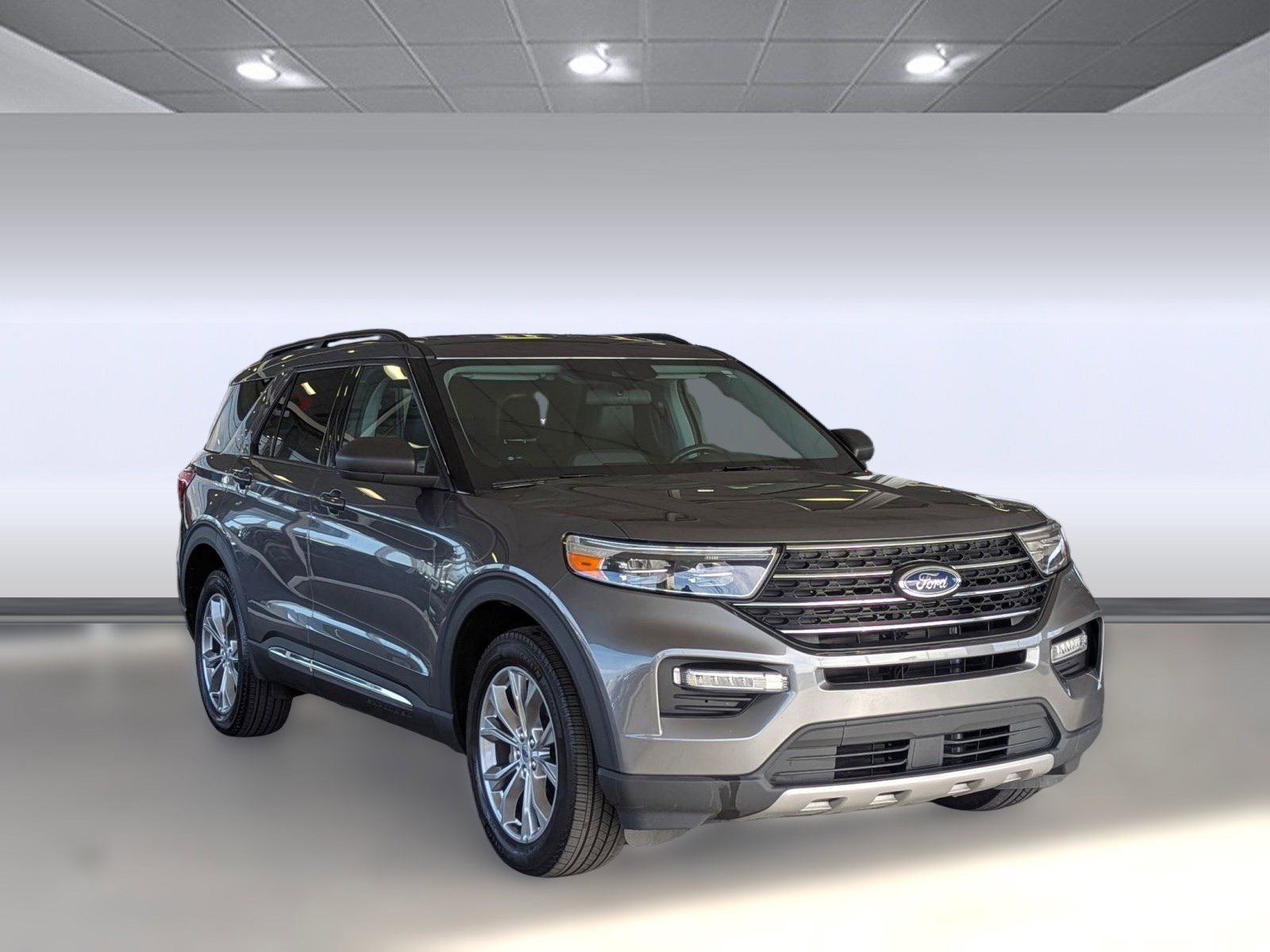 Certified 2022 Ford Explorer XLT w/ Equipment Group 202A image 7