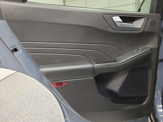 Certified 2023 Ford Escape Platinum w/ Premium Technology Package AWD/4WD image 10