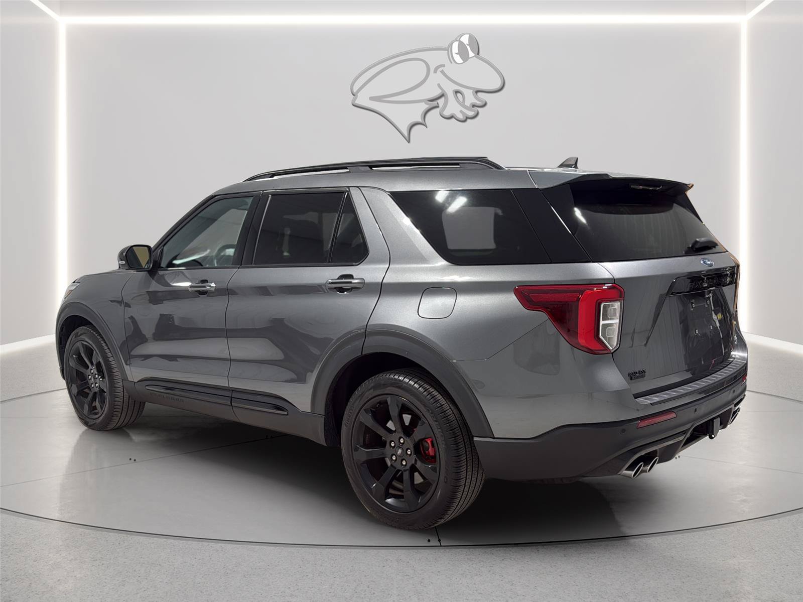 Certified 2023 Ford Explorer ST w/ Equipment Group 401A AWD/4WD image 4