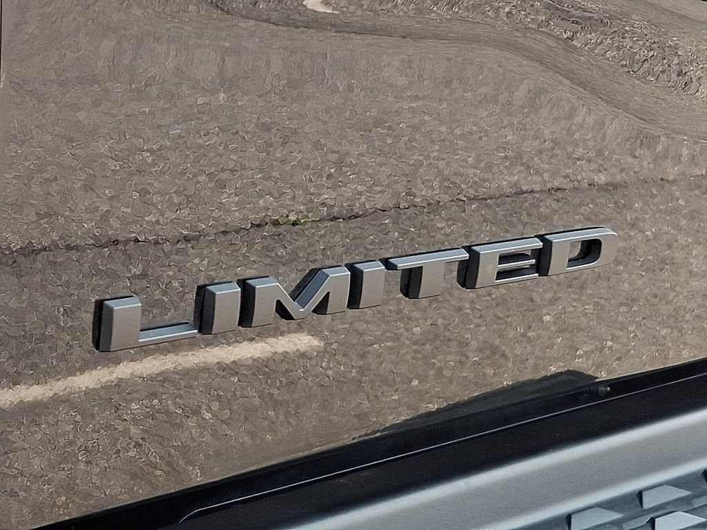 Used 2024 RAM 3500 Limited w/ Night Edition AWD/4WD image 33