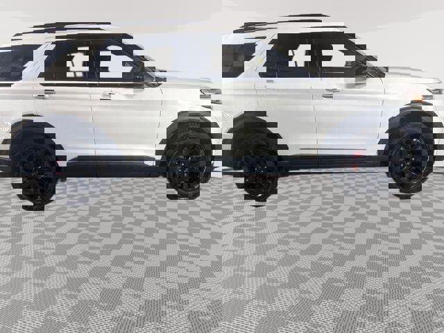 Certified 2023 Ford Explorer ST w/ Equipment Group 401A image 4
