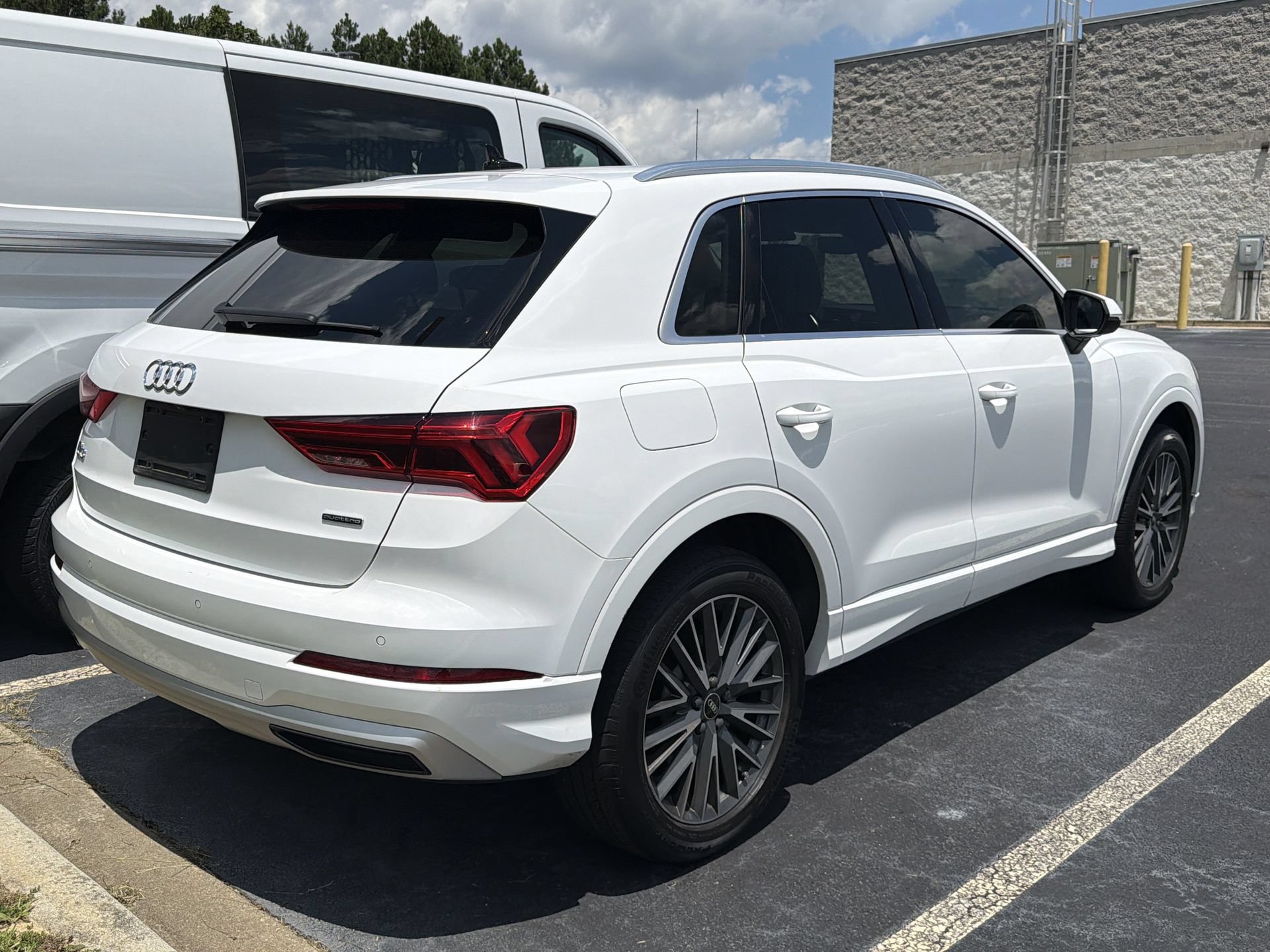 Used 2022 Audi Q3 2.0T Premium Plus AWD/4WD image 3