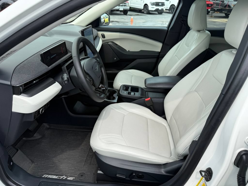 Certified 2025 Ford Mustang Mach-E Premium AWD/4WD image 18
