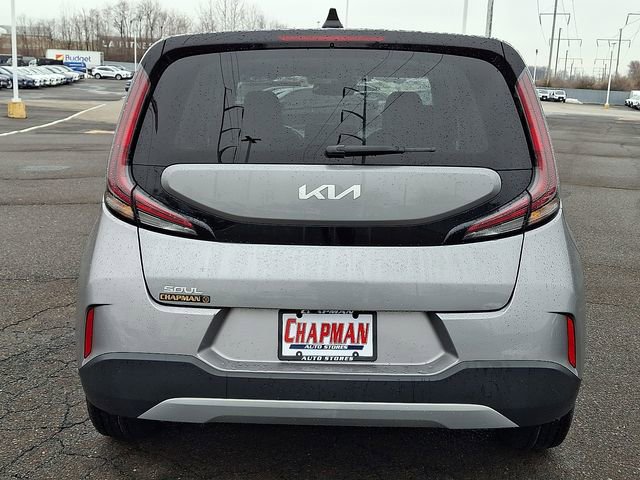 Used 2023 Kia Soul LX w/ LX Technology Package image 5