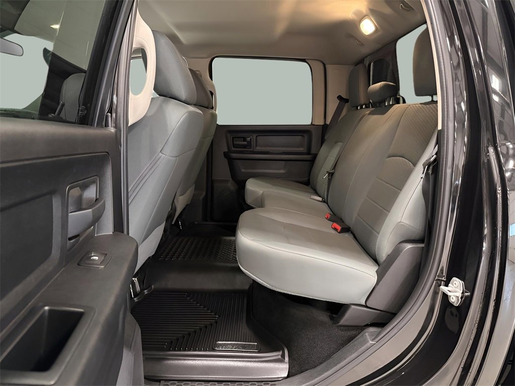 Used 2017 RAM 3500 Tradesman w/ Chrome Appearance Group image 14