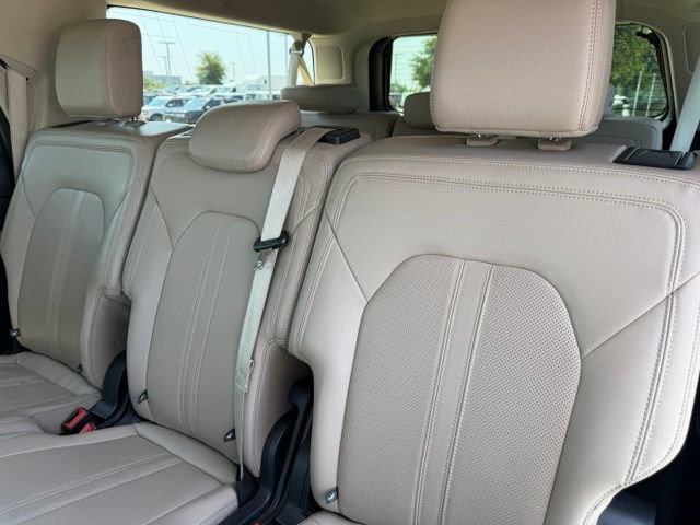Certified 2024 Ford Expedition Max Limited RWD image 21