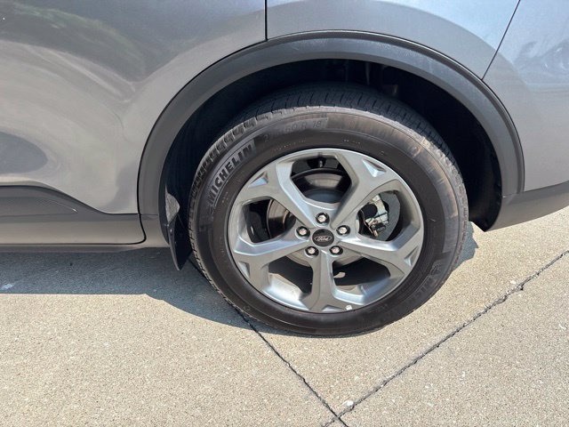 Certified 2026 Ford Escape ST-Line AWD/4WD image 11