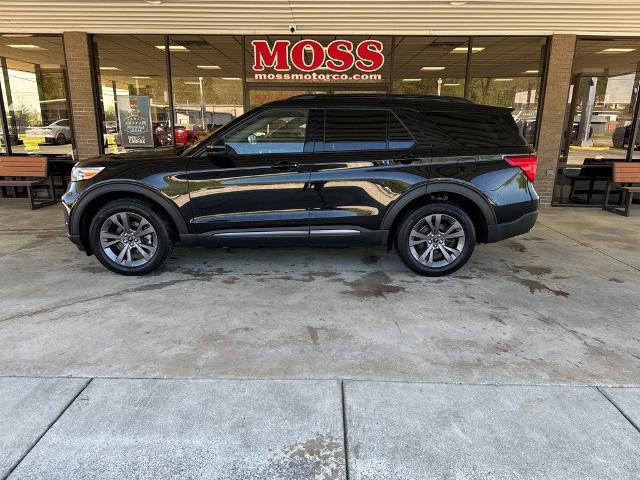 Certified 2023 Ford Explorer XLT w/ Equipment Group 202A image 2