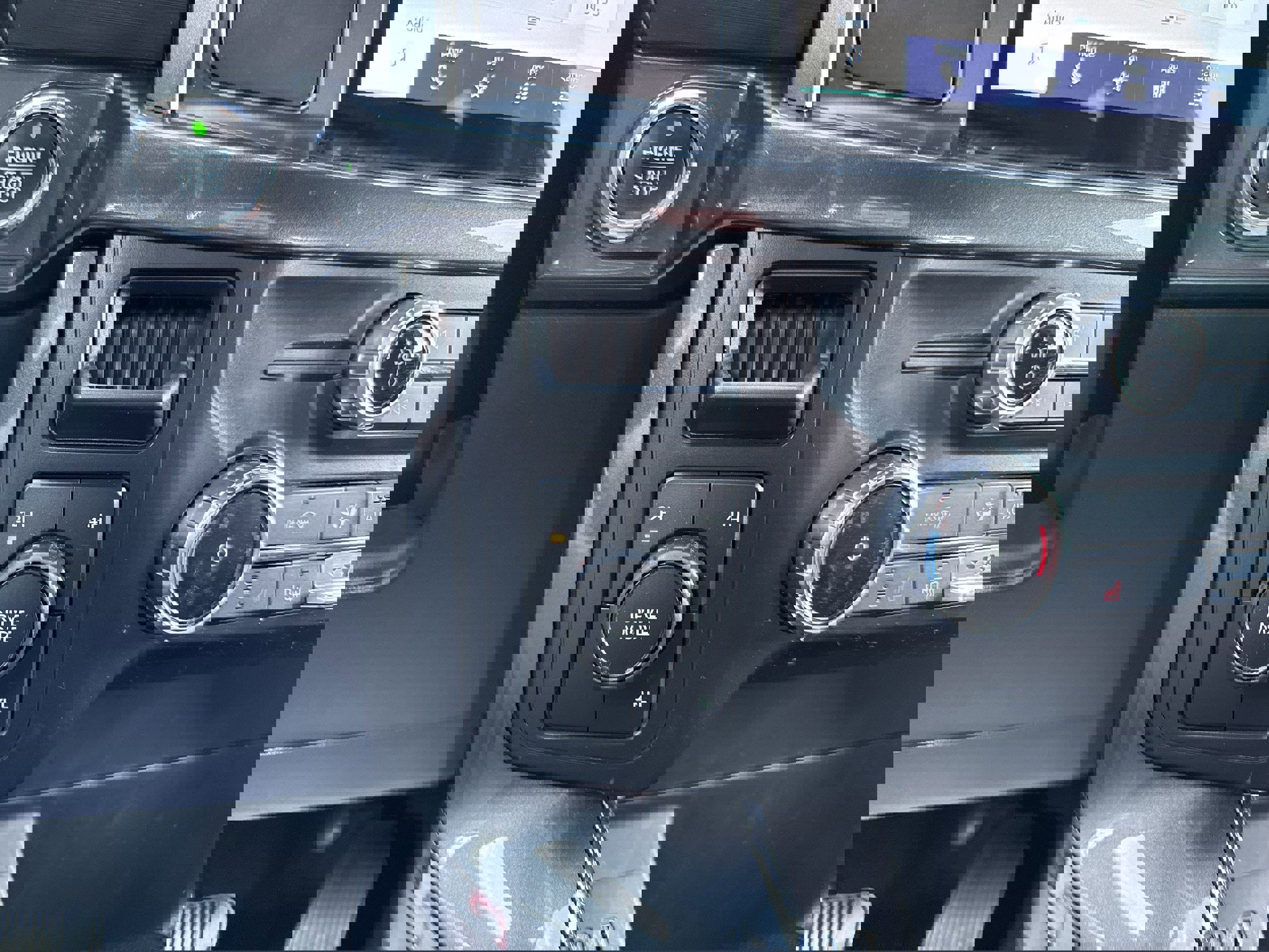 Certified 2022 Ford F150 XLT w/ Equipment Group 302A High image 21