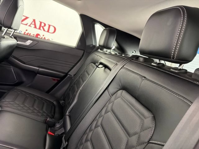 Certified 2024 Ford Escape Platinum w/ Premium Technology Package AWD/4WD image 27