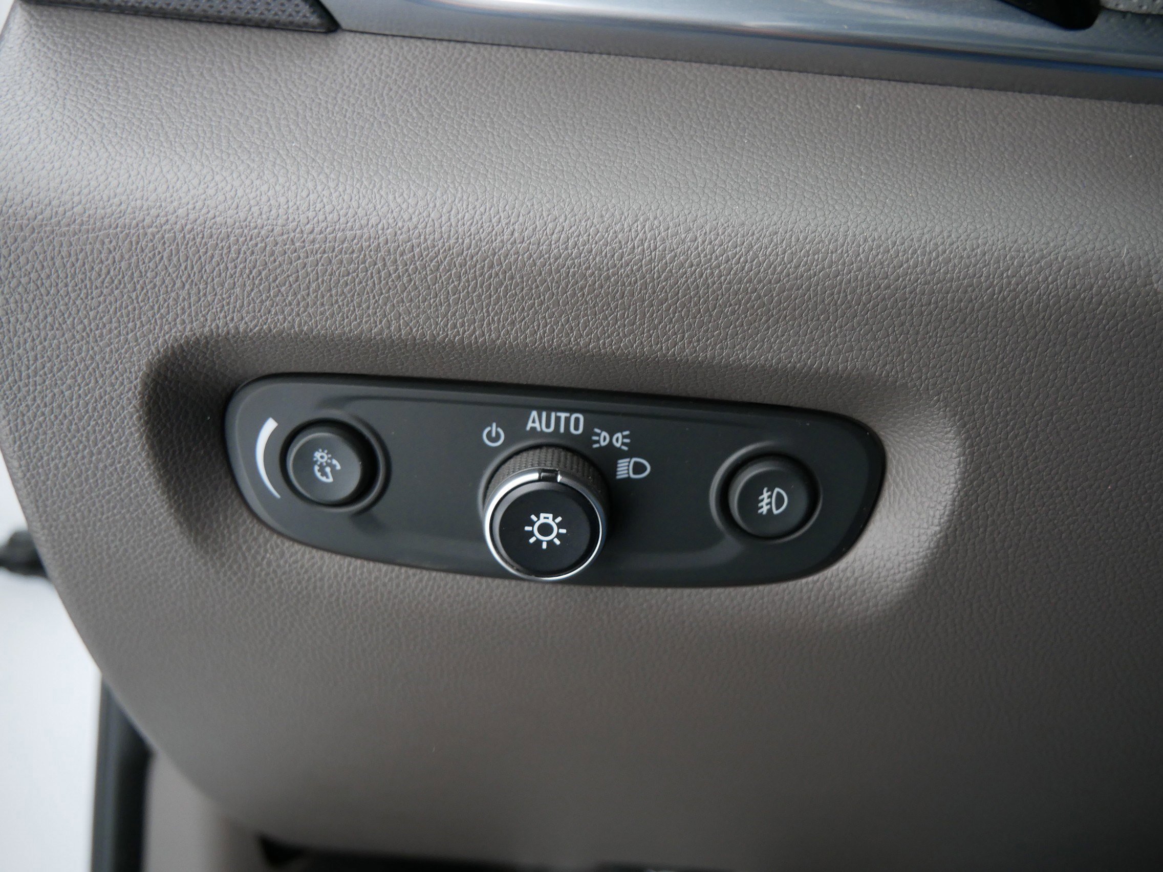 Used 2020 Chevrolet Traverse Premier image 26