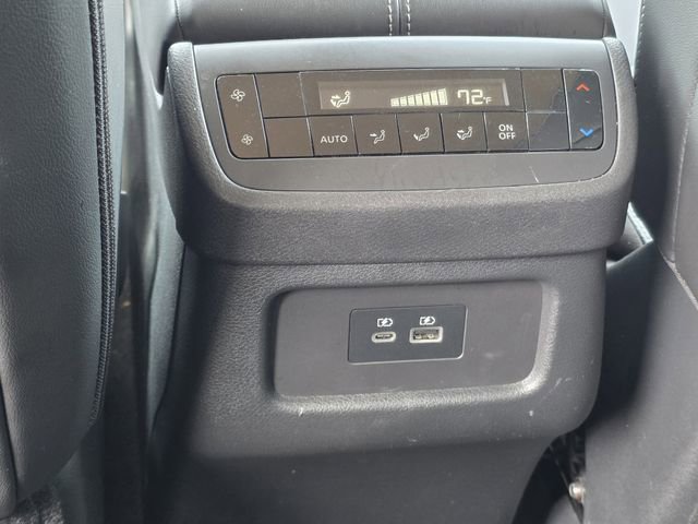 Used 2023 Nissan Pathfinder SL image 17