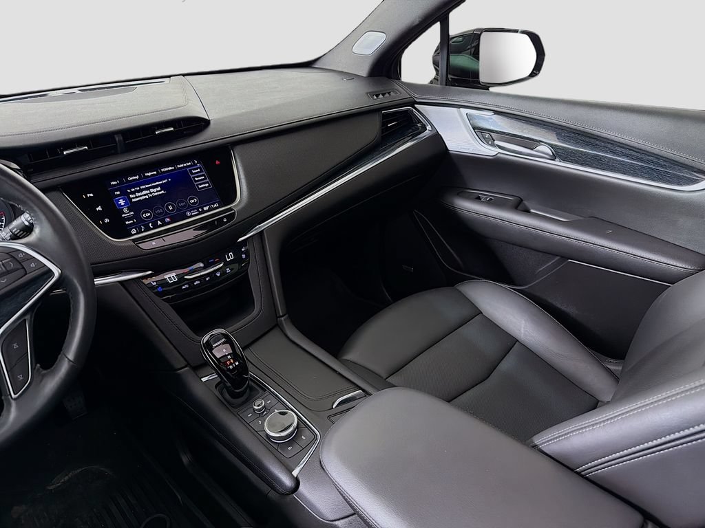 Used 2023 Cadillac XT5 Premium Luxury w/ Technology Package FWD image 29