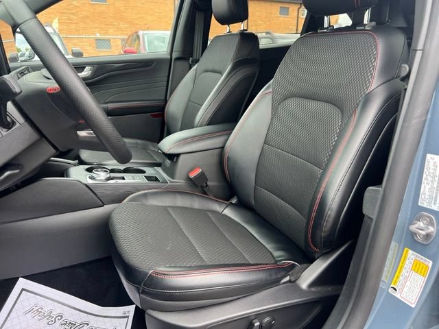 Certified 2024 Ford Escape ST-Line w/ Tech Pack #1 AWD/4WD image 18