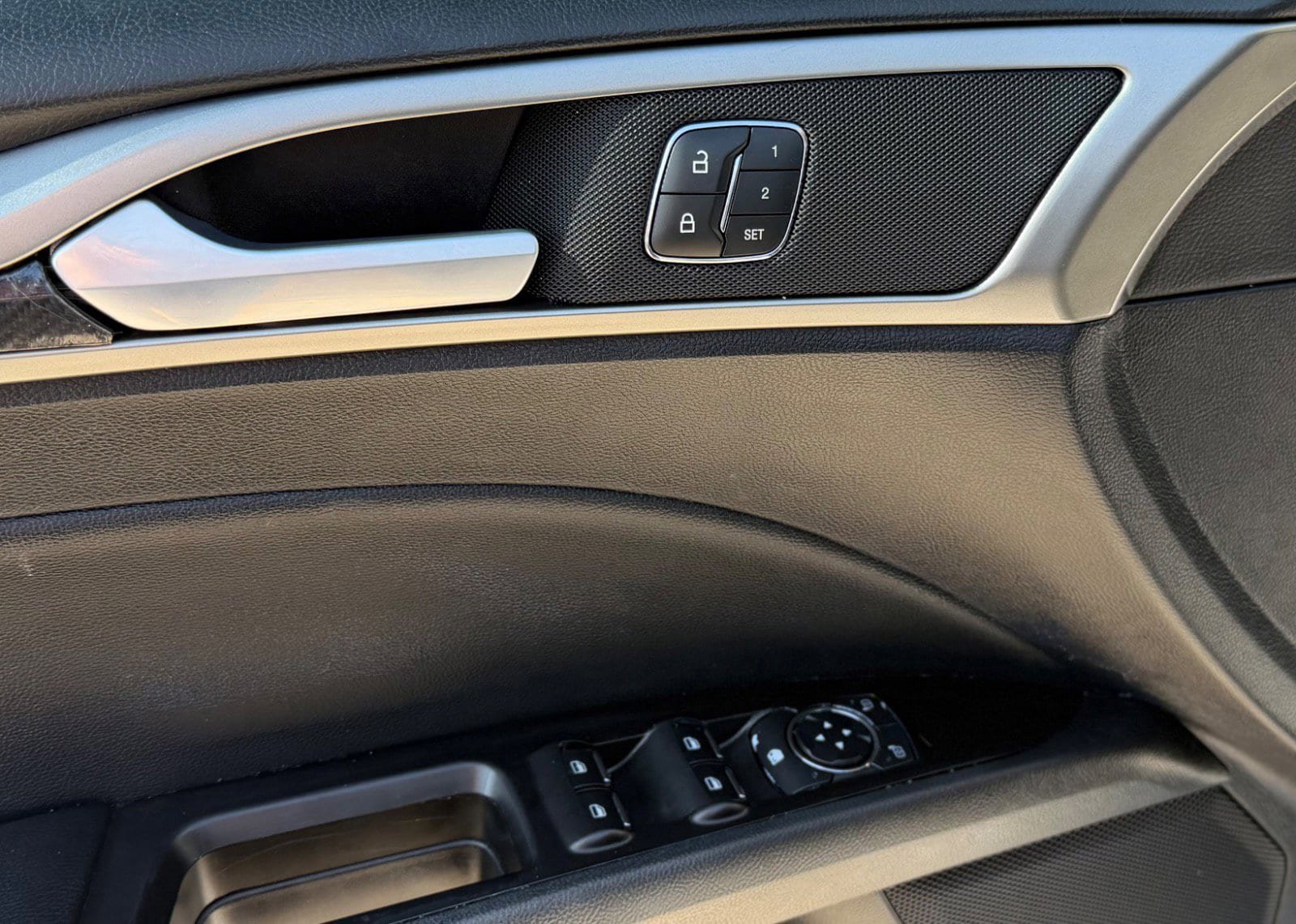 Certified 2020 Ford Fusion SEL FWD image 19
