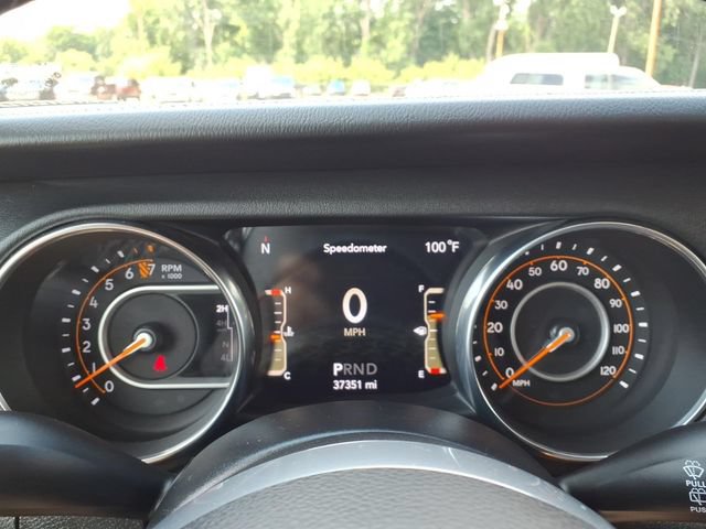 Used 2019 Jeep Wrangler Unlimited Sahara w/ Safety Group AWD/4WD image 16