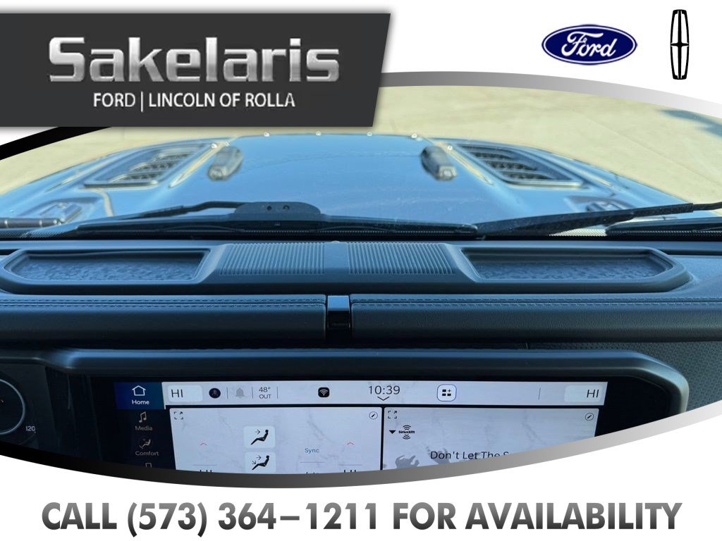 Used 2025 Jeep Wrangler Unlimited Rubicon AWD/4WD image 17