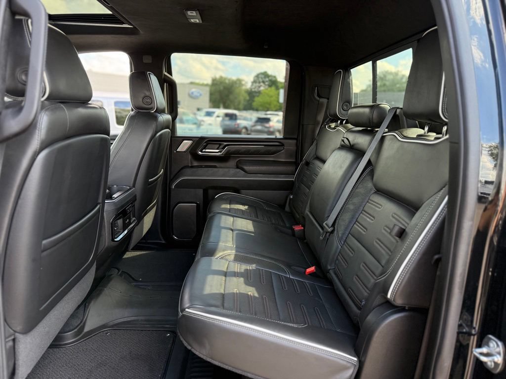 Used 2024 GMC Sierra 2500 AT4X AWD/4WD image 15