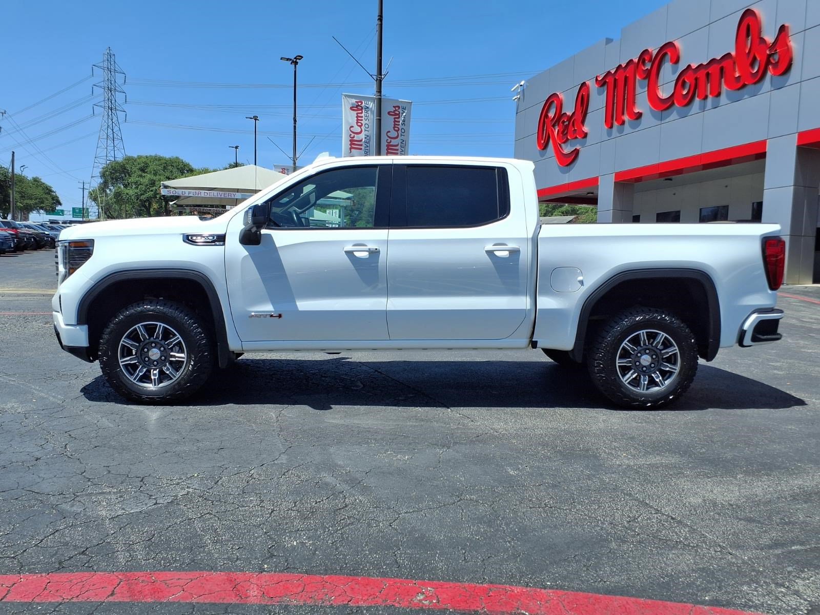 Used 2025 GMC Sierra 1500 AT4 AWD/4WD image 9