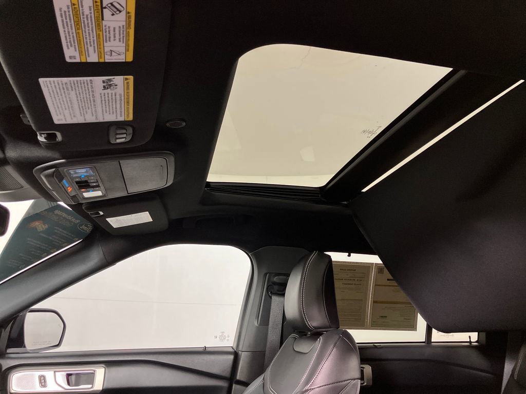 Certified 2023 Ford Explorer ST w/ Equipment Group 401A image 33