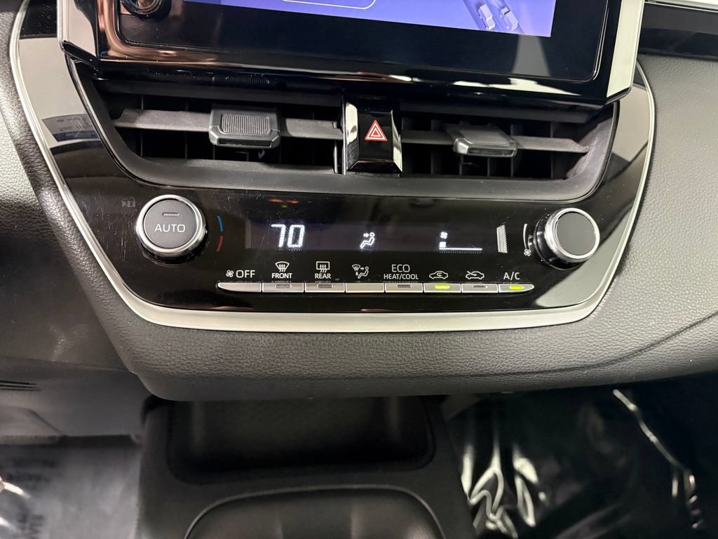 Used 2023 Toyota Corolla LE FWD image 18