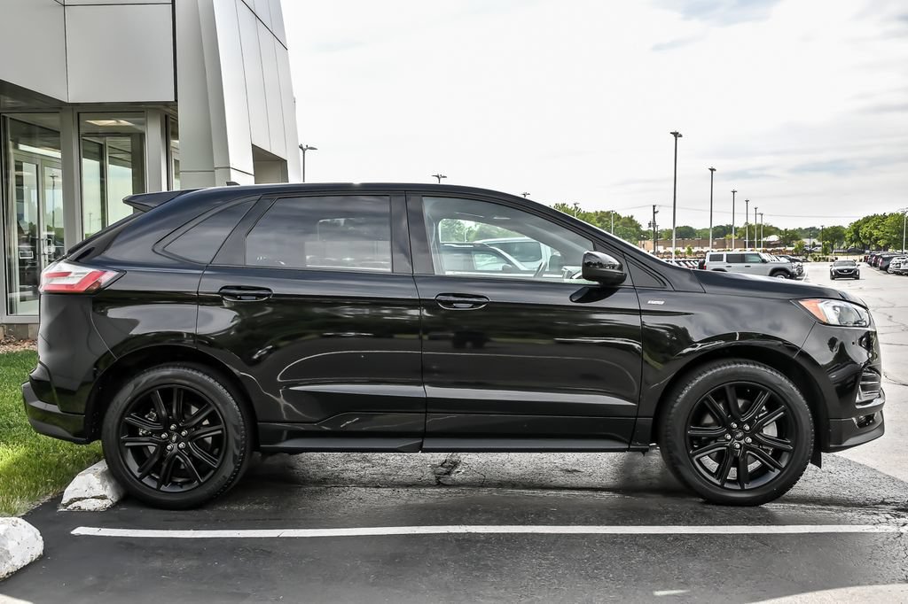 Certified 2023 Ford Edge ST-Line w/ Class II Trailer Tow Package AWD/4WD image 11