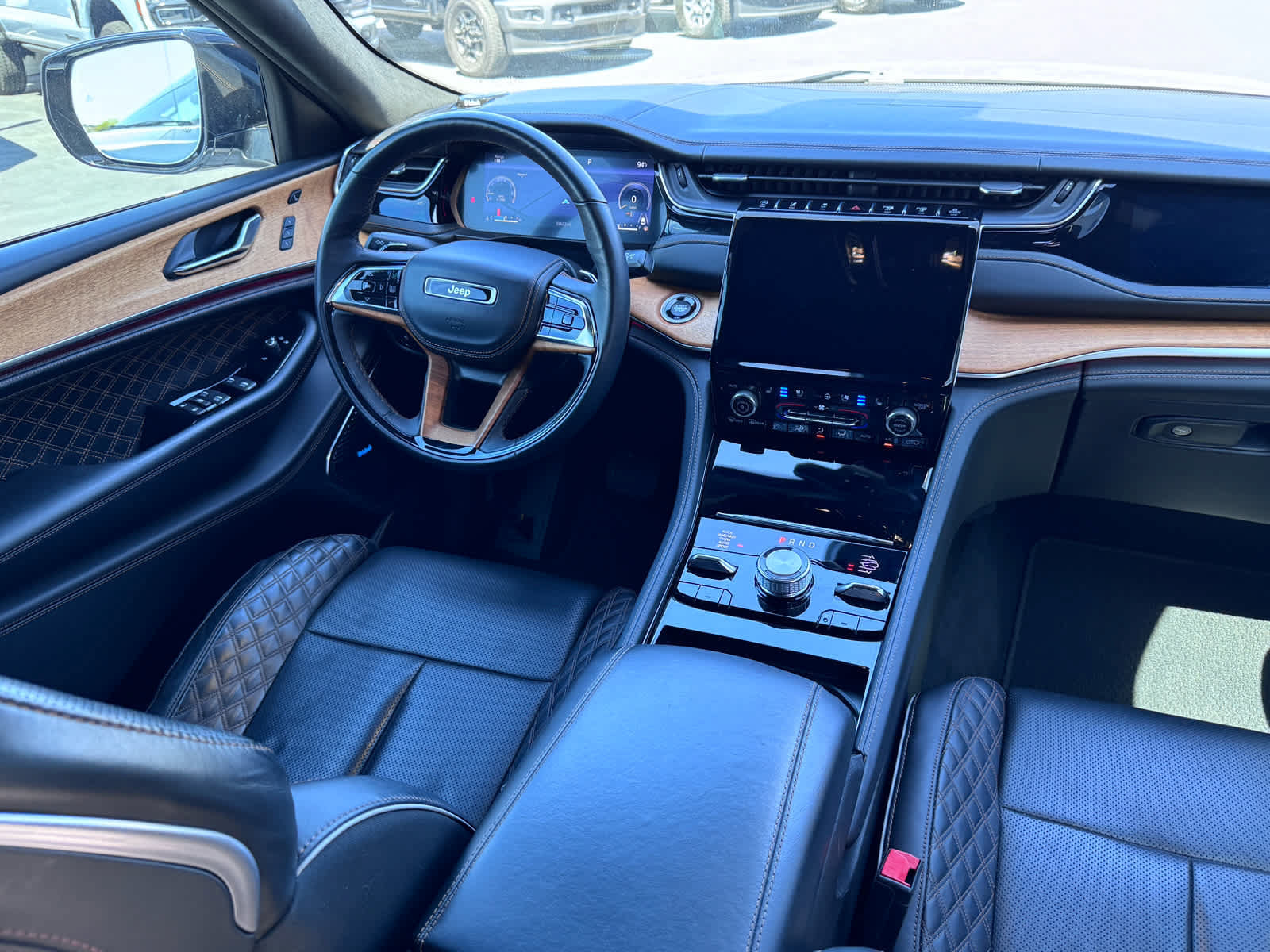 Used 2022 Jeep Grand Cherokee L Summit AWD/4WD image 19