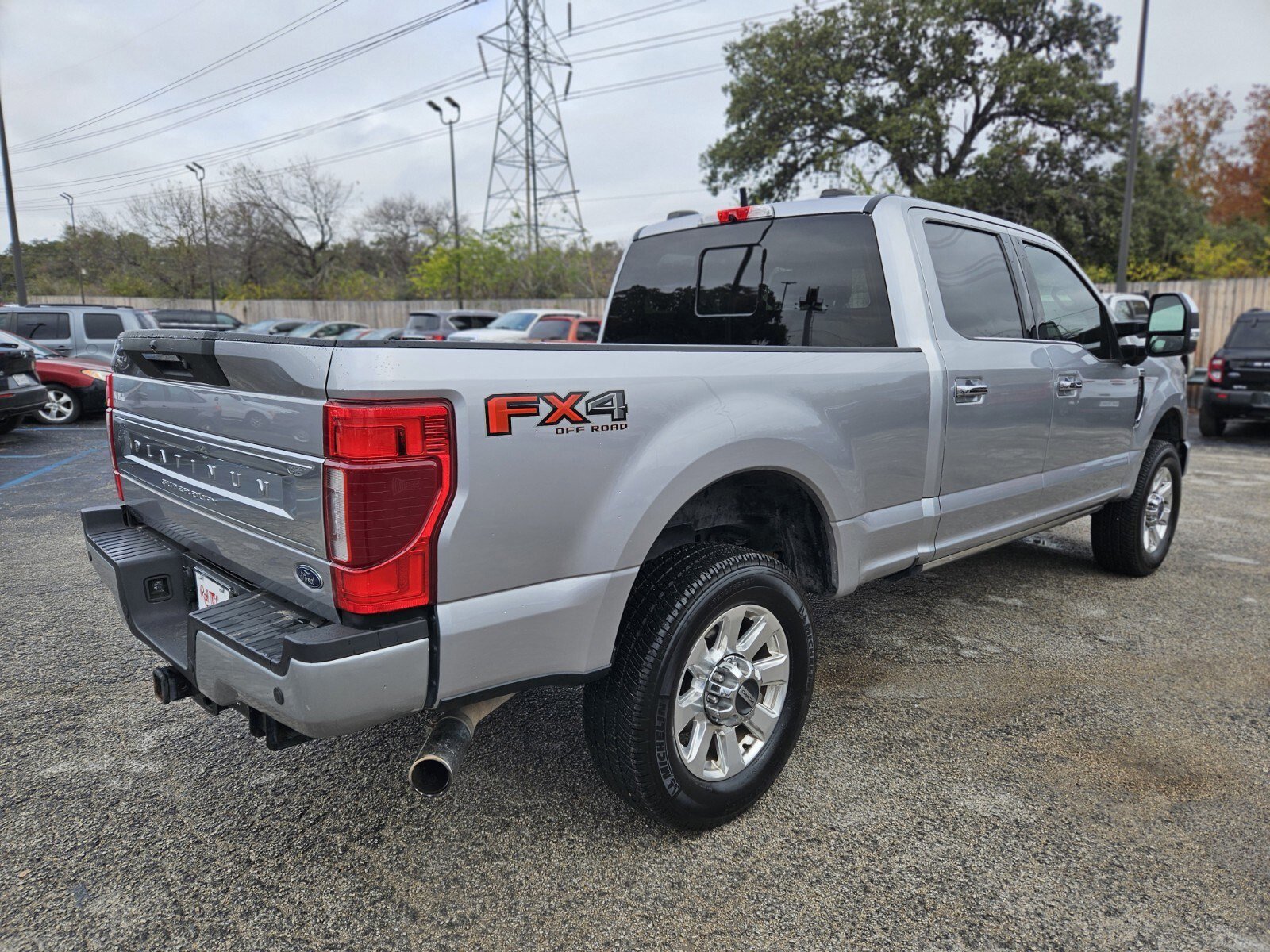 Certified 2022 Ford F250 Platinum w/ FX4 Off-Road Package image 3