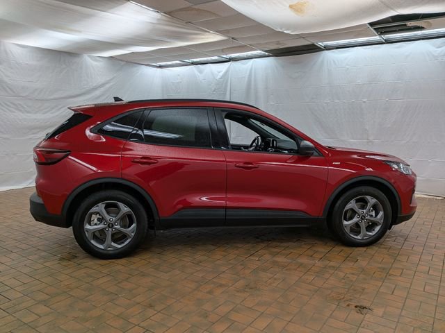 Certified 2025 Ford Escape ST-Line w/ Equipment Group 301A image 6