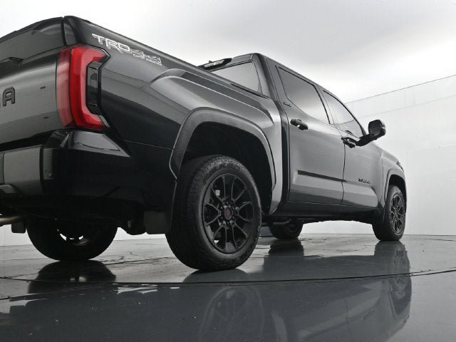 Used 2025 Toyota Tundra Limited w/ TRD Off-Road Package AWD/4WD image 44