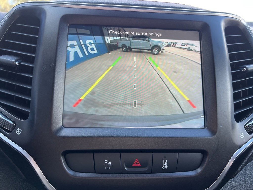 Used 2022 Jeep Cherokee Trailhawk image 30