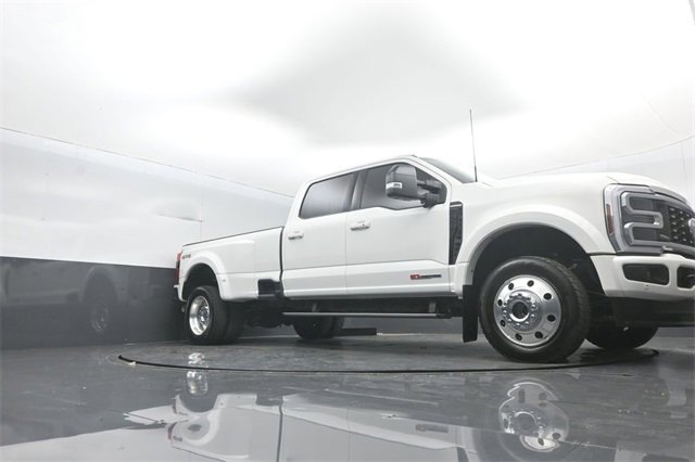 Certified 2025 Ford F450 Platinum image 24