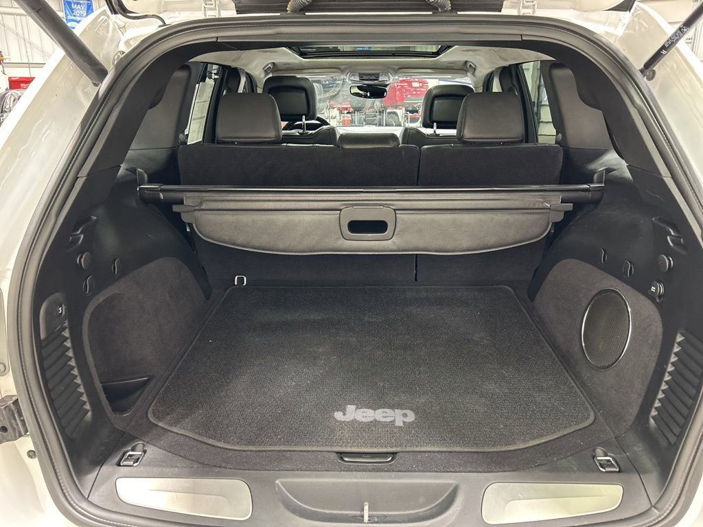 Used 2020 Jeep Grand Cherokee Summit w/ Platinum Series Group image 31