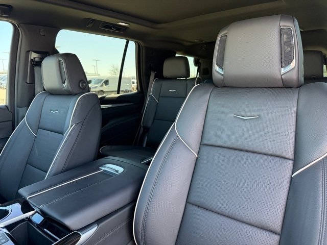 Used 2026 Cadillac Escalade Luxury w/ LPO, Floor Liner Package image 13
