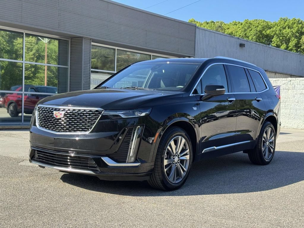 Used 2024 Cadillac XT6 Premium Luxury w/ LPO, Floor Liner Package FWD image 25