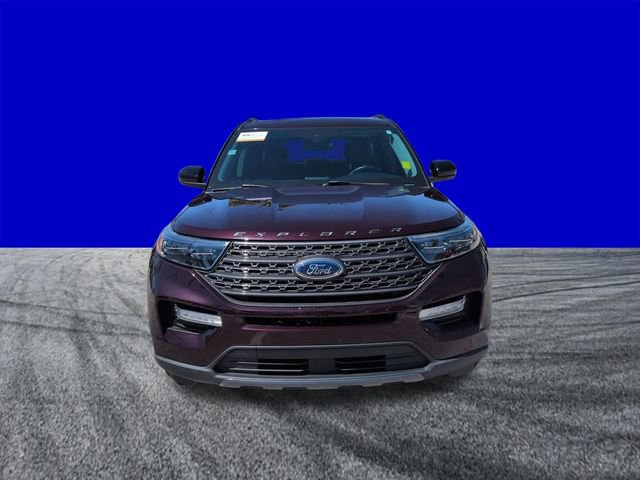 Certified 2022 Ford Explorer XLT w/ Equipment Group 202A image 9