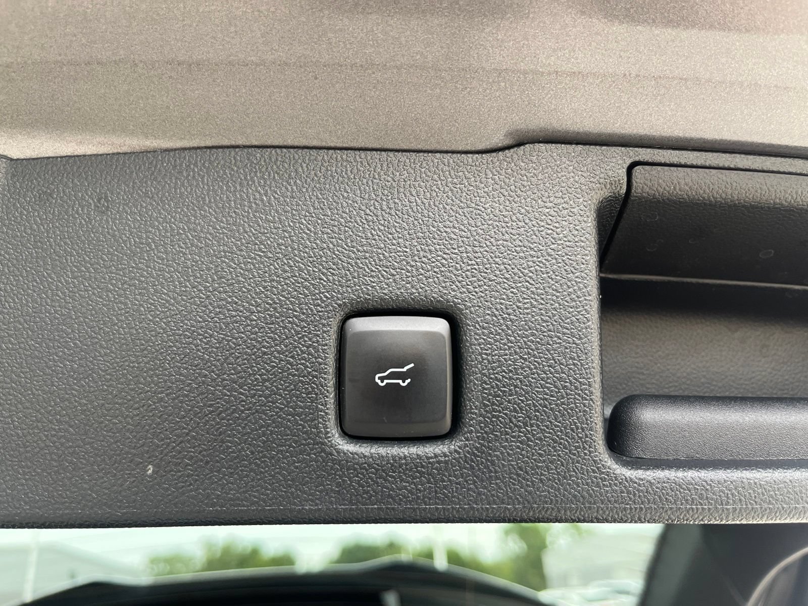 Certified 2024 Ford Escape ST-Line w/ Tech Pack #1 AWD/4WD image 15