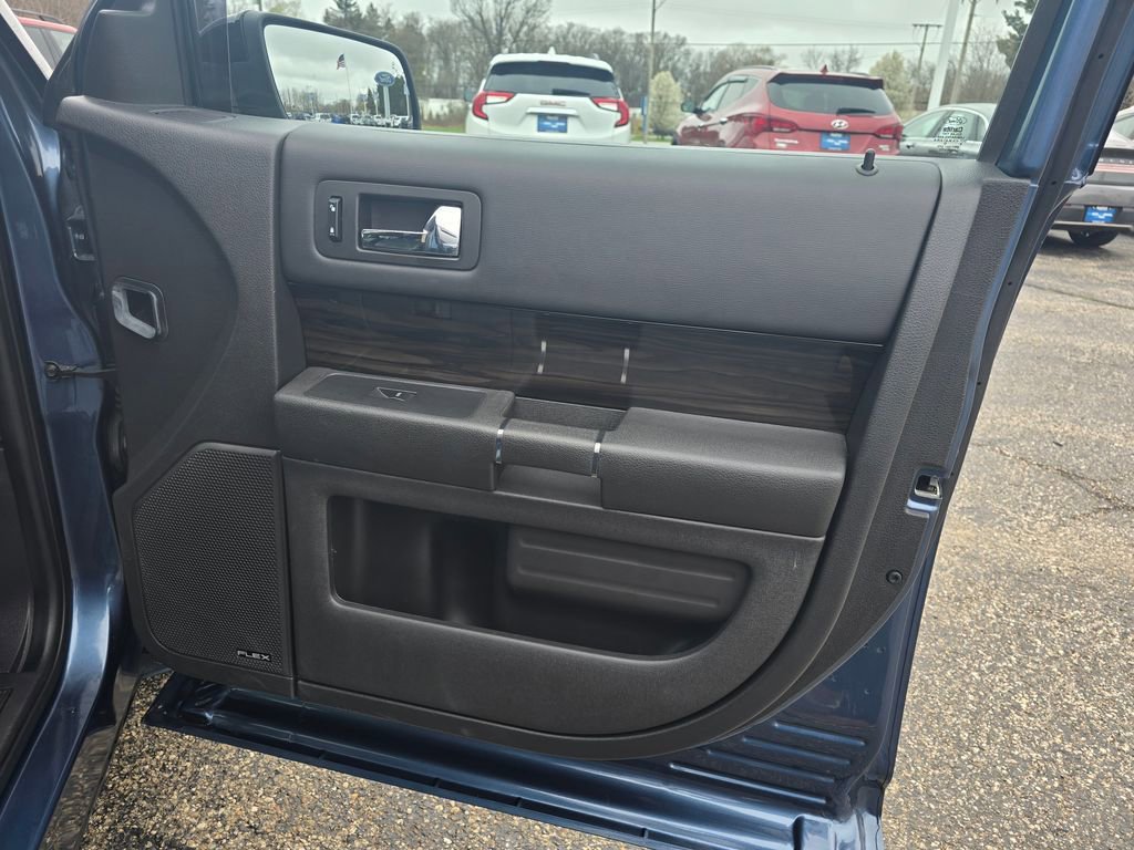 Certified 2019 Ford Flex SEL w/ Equipment Group 202A AWD/4WD image 19