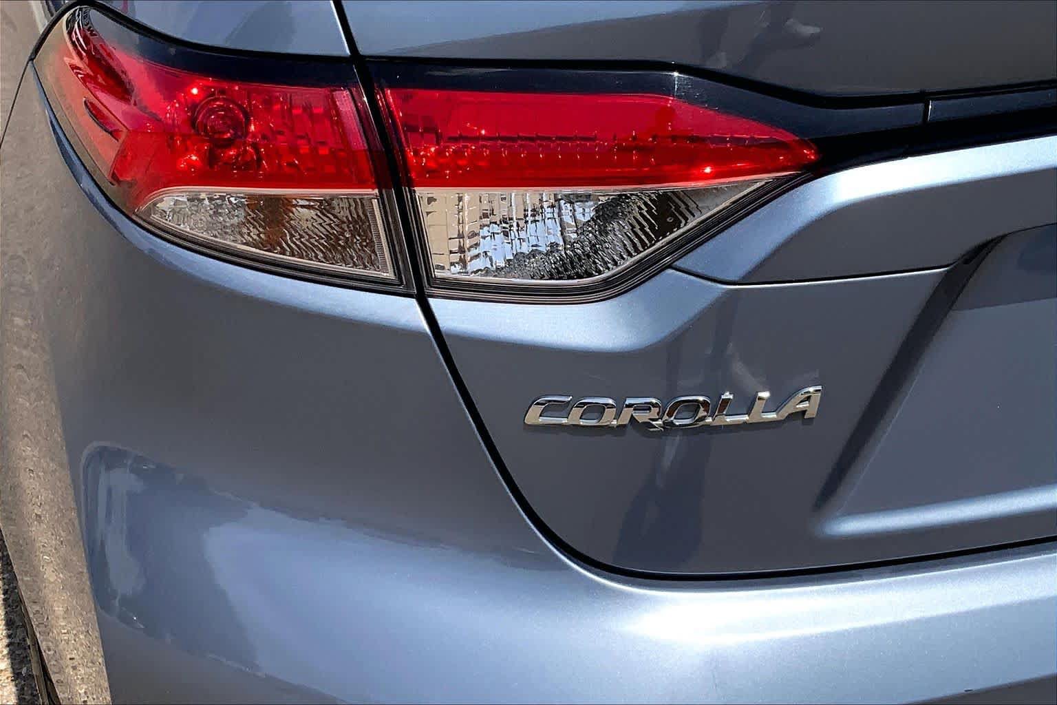 Used 2021 Toyota Corolla LE FWD image 9