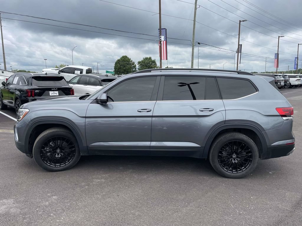 Used 2024 Volkswagen Atlas SE FWD image 6