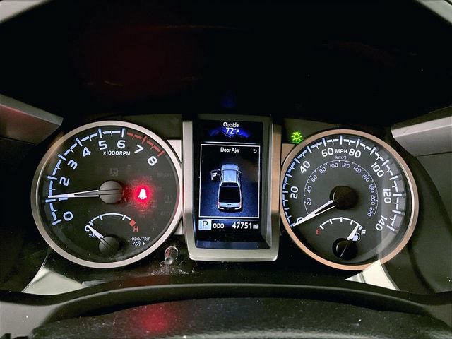 Used 2021 Toyota Tacoma SR5 AWD/4WD image 19