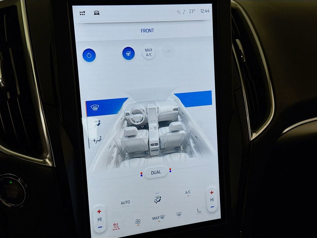 Certified 2024 Ford Edge Titanium image 19