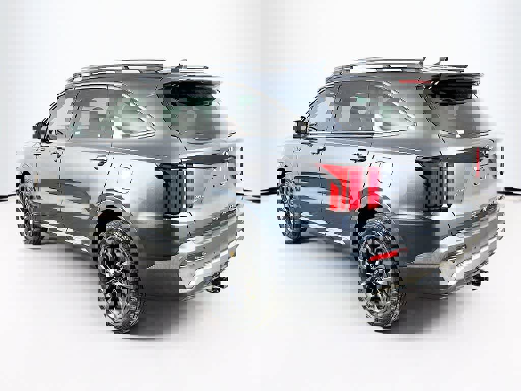 Used 2021 Kia Sorento SX Prestige image 3